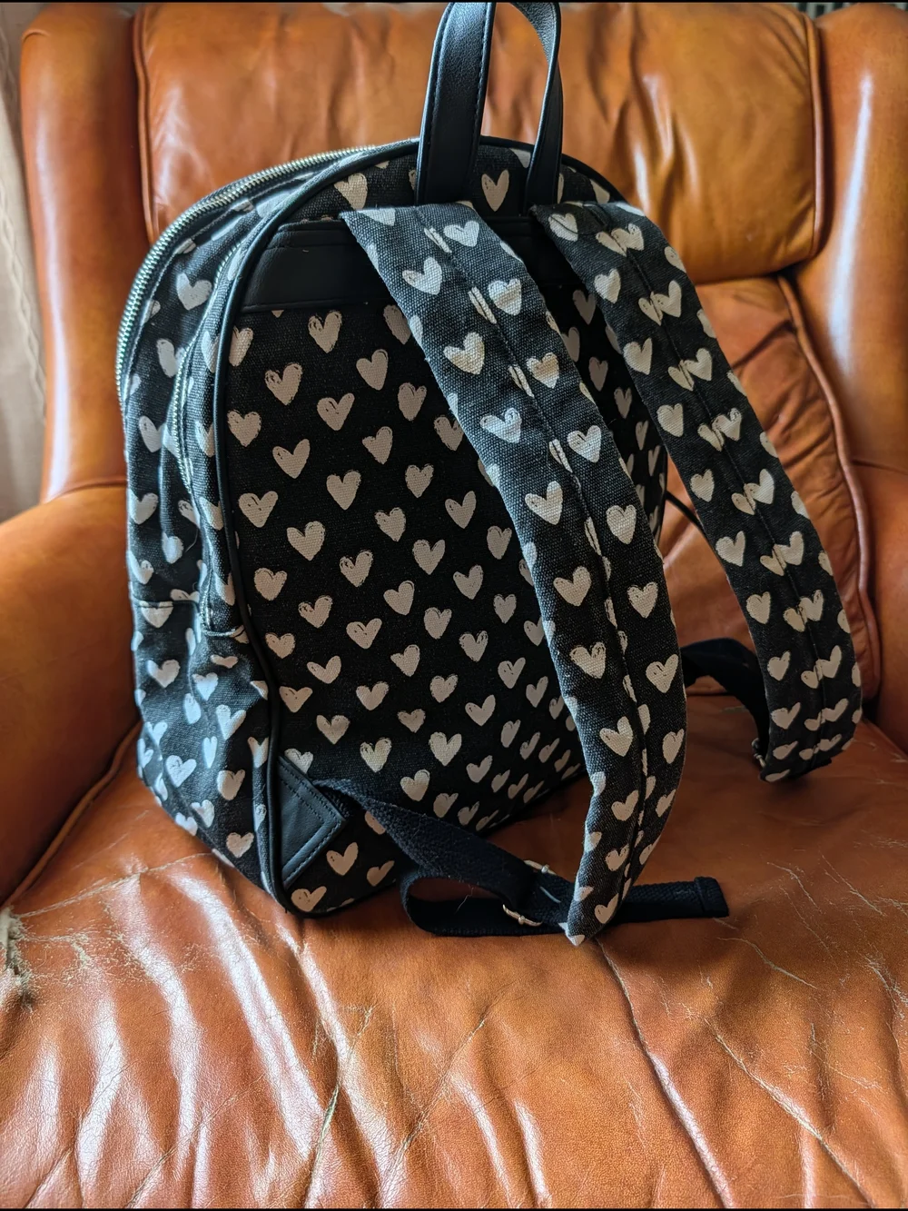 Black Heart-Print Backpack - Unbranded
